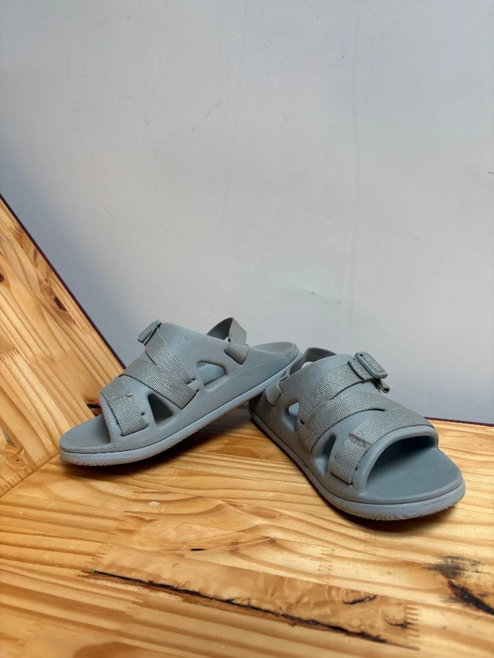 CHUNKY AWESOME CHACO SLIDES/SANDALS